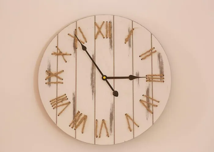 Loc Trotteur Le Fleur Des Champs F2 Cosy, Gare Sncf De * ルルド